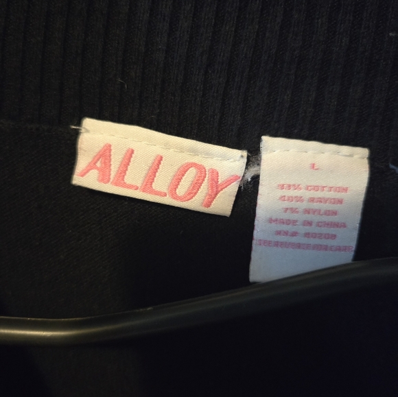 Alloy Womens Long Sleeve Swoop Neck Sweater Black Size Large - Picture 3 of 3